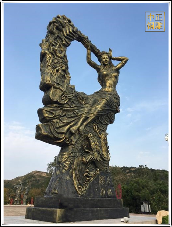 旅游景點(diǎn)女?huà)z銅像.jpg
