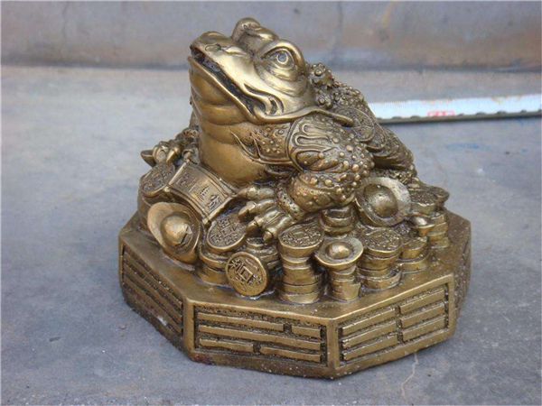 生產銅金蟾雕塑.jpg 生產銅金蟾雕塑.jpg
