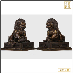 鑄銅關(guān)公 全銅獅子擺件一對