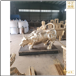 鑄銅關(guān)公 貼金銅牛雕塑價格
